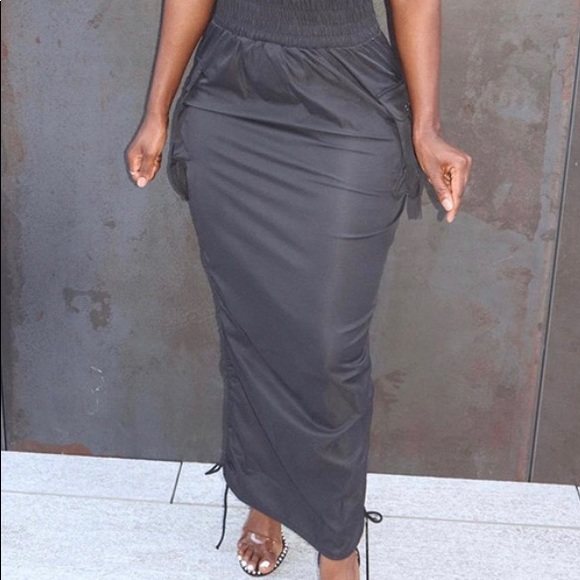 Dresses & Skirts - Maxi skirt